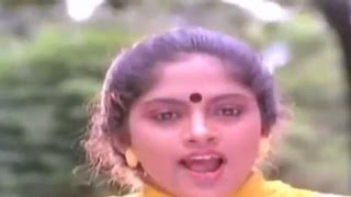 Chinnakuyil Paadumpaattu