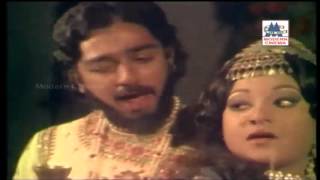 Kinnathil Then Vadithu