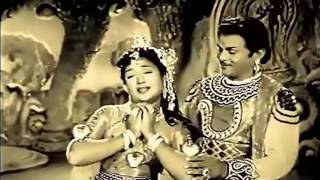 Adai Kaddi Vantha Nilavo
