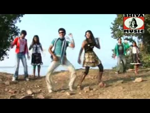Nijey Dhakna Khule