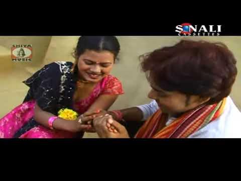 Range Birange Reshmi Chudi